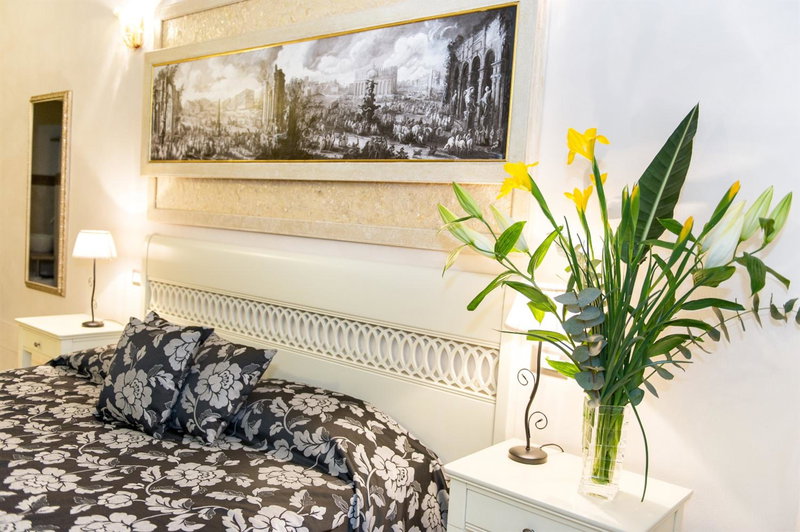 Relais Dei Mercanti B&B And Suites, Pisa, Italy