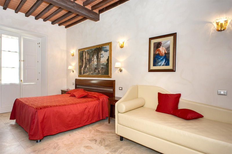 Relais Dei Mercanti B&B And Suites, Pisa, Italy