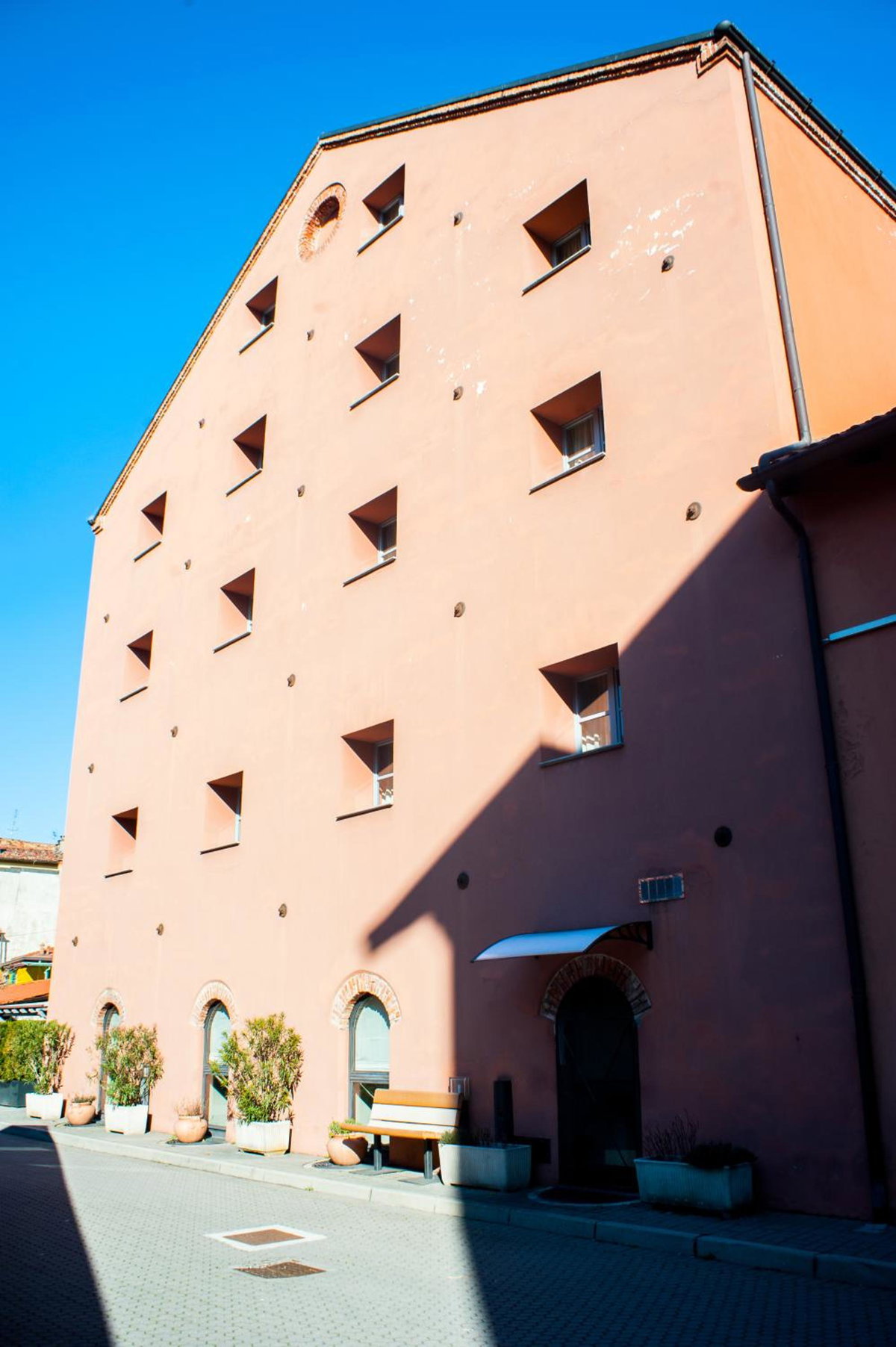 Lizard Hotel, Italy