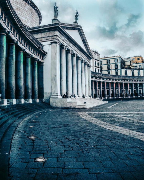 Royal Gismonda, Naples, Italy