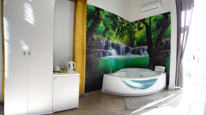 Beverello Suite, Naples, Italy