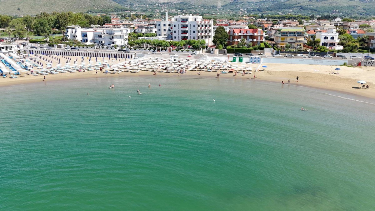 Hotel · Bajamar Beach Hotel, Formia