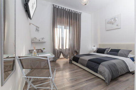 Scirocco Rooms, Civitavecchia, Italy