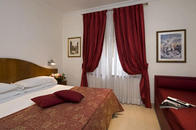 Hotel De Petris, Rome, Italy