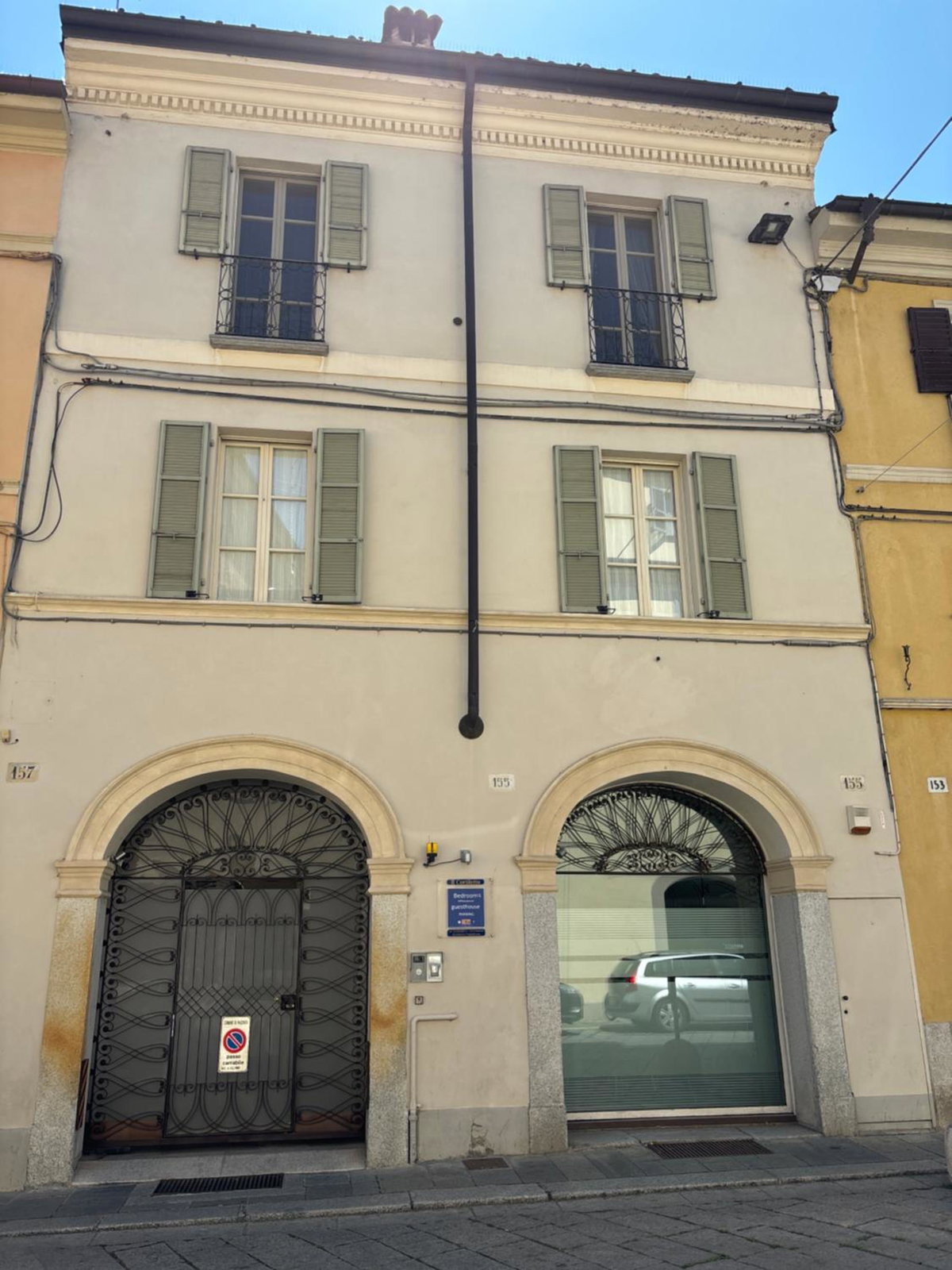 Il Cortiletto, Italy