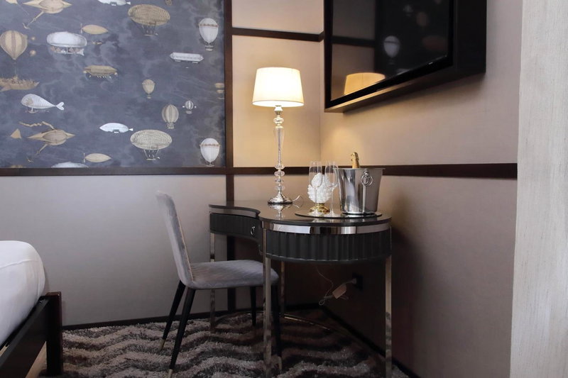 HELMIRAGE Piazza di Spagna Suite, Rome, Italy