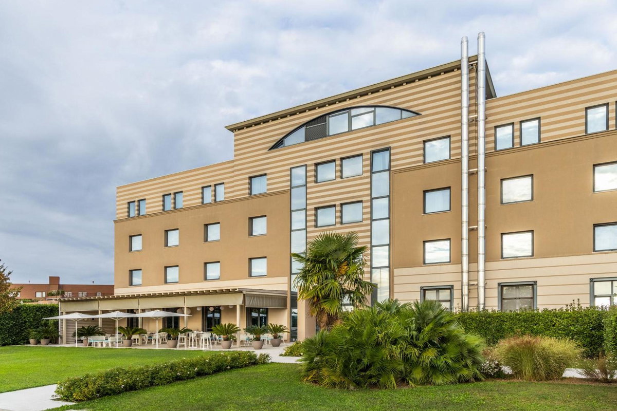Hotel · Hotel Omnia, Noventa Di Piave