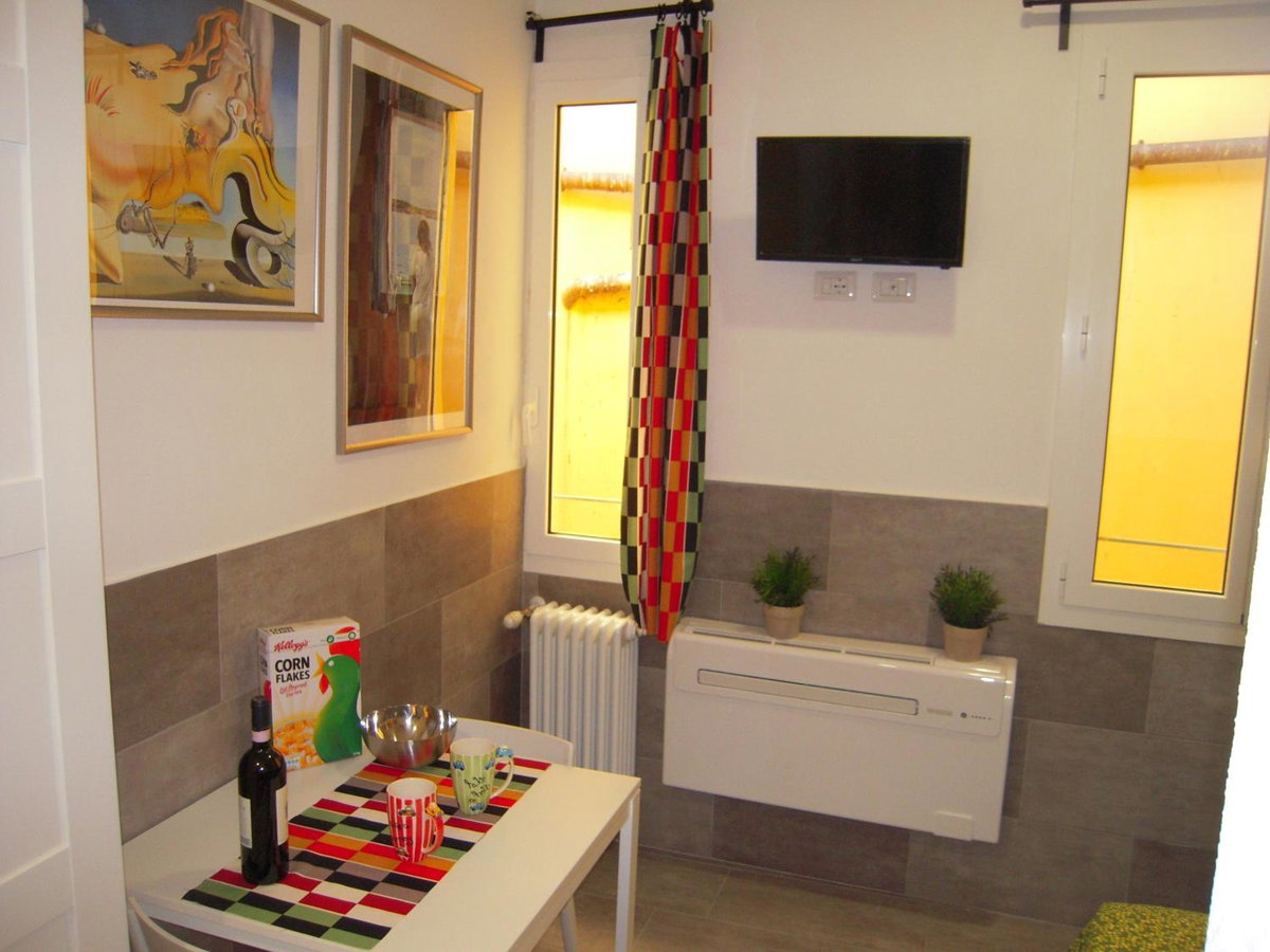 Hotel · Bolognahome, Bologna