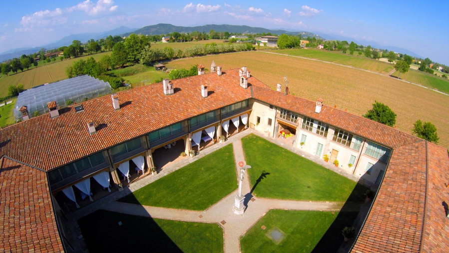 Corte Breda, Agriturismo Bed&Breakfast, Chiari, Italy