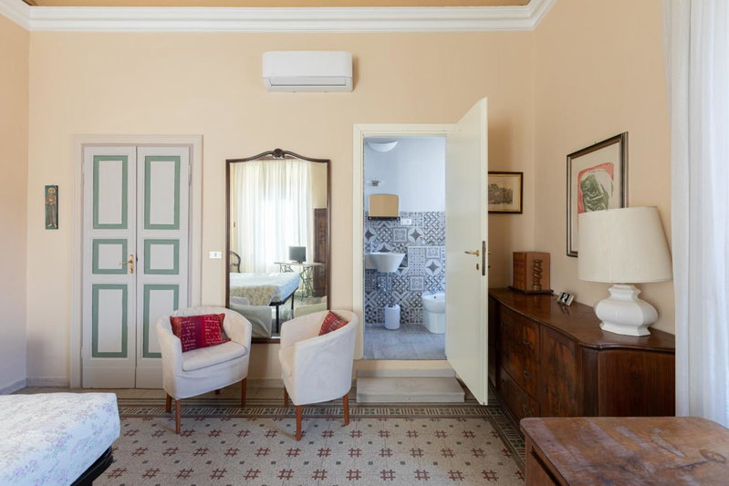 Attico Luce B&B, Osimo, Italy