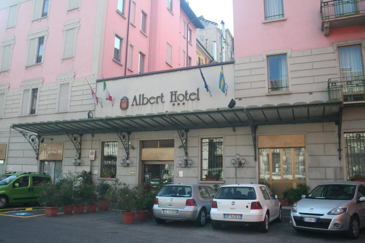 Albert Hotel, Italien