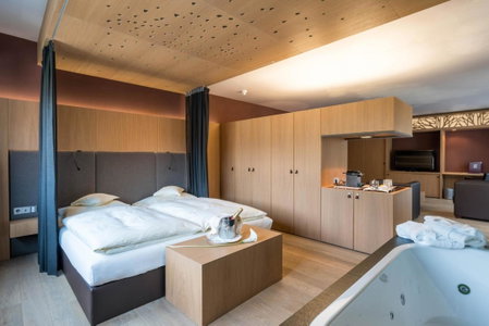 Hotel Hell, Ortisei, Italy
