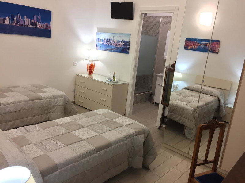 Bed and Breakfast Oz, Bari, Italy
