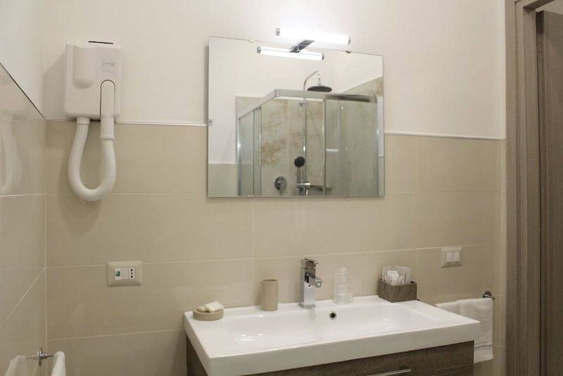 B&B Napolimilionaria 2, Naples, Italy