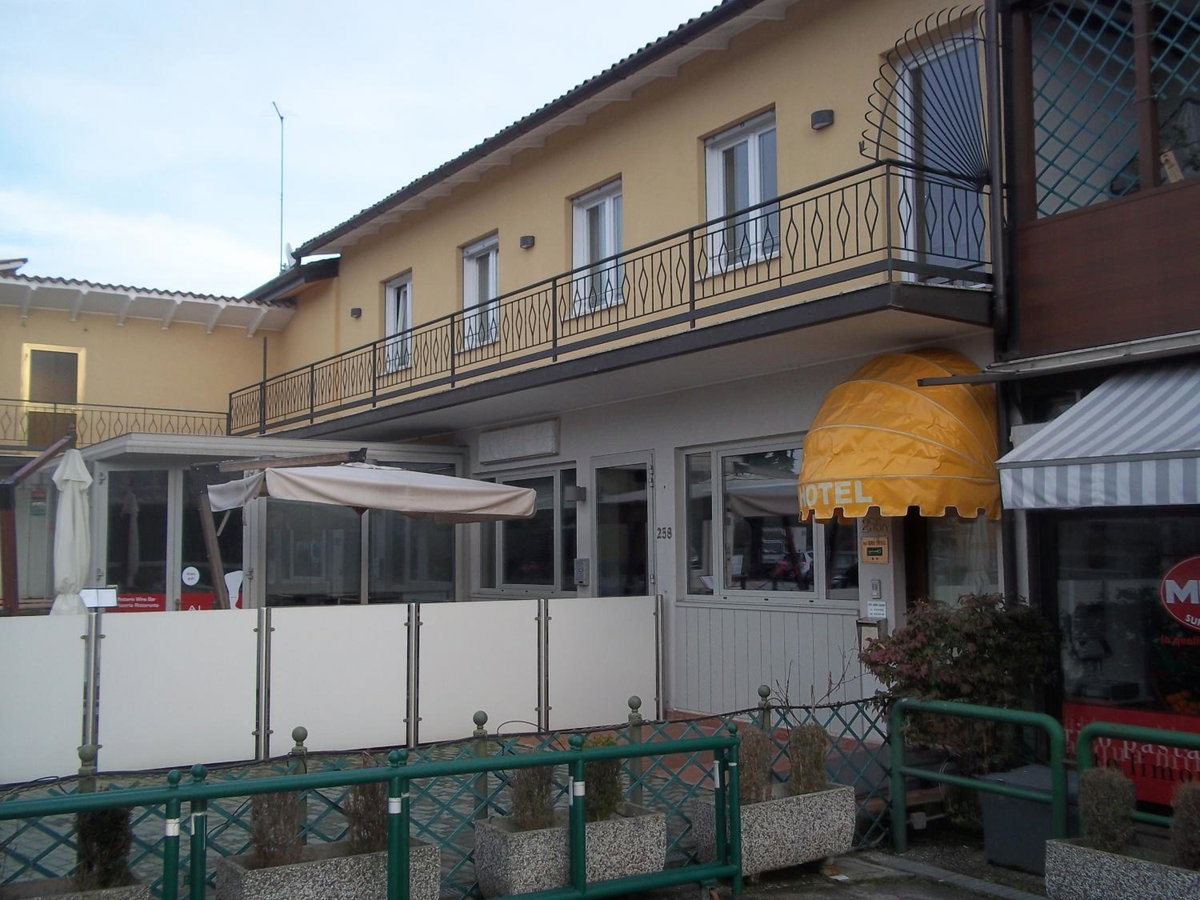 Hotel · Hotel Gronda Lagunare, Tessera