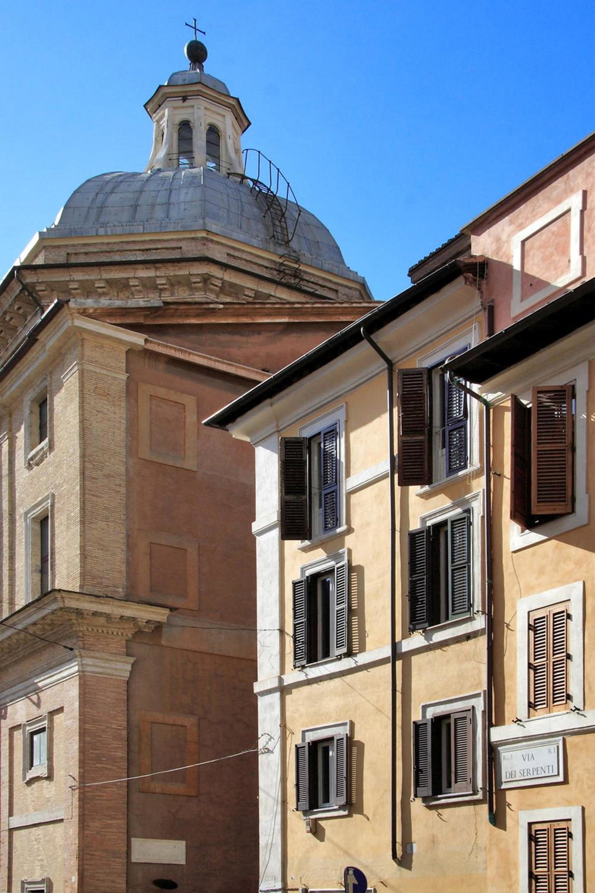 Hotel · Daplace - HQH Colosseo, Rome