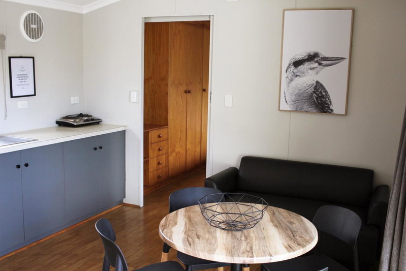 Pine Country Caravan Park, Mount Gambier, Australia