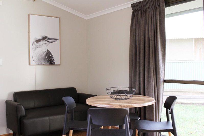Pine Country Caravan Park, Mount Gambier, Australia