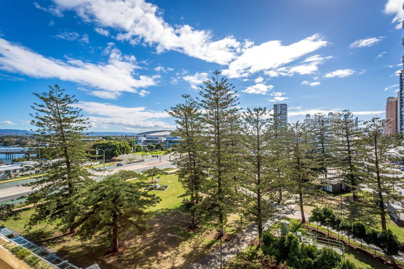 Mantra Broadbeach on the Park, Gold Coast, Australia