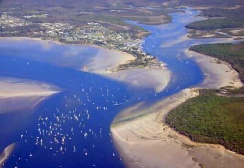 Dolphin Waters Tin Can Bay, Tin Can Bay, Australia