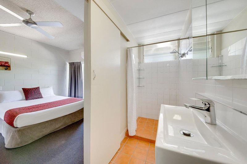 Camelot Motel Australia, Gladstone, Australia
