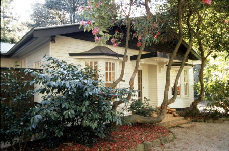 Lochiel Cottages - Dandenong Ranges Escape, Olinda, Australia