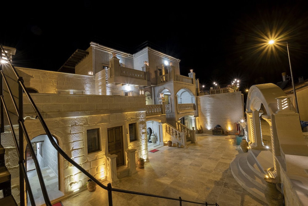 Hotel · Underground Cave Suites, Avanos