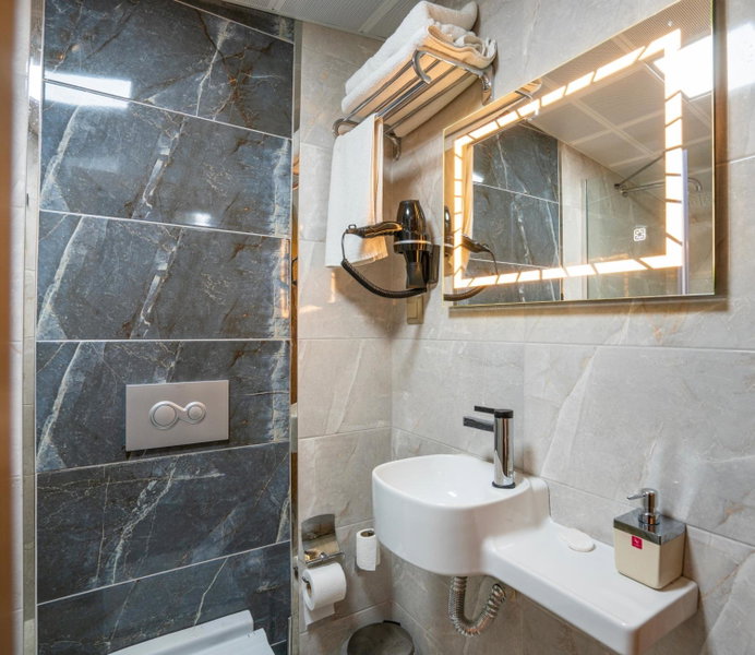 Grand Reis Hotel, Istanbul, Turkey