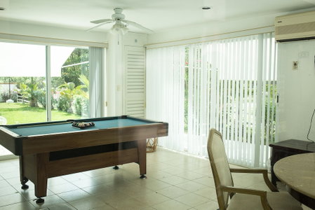 Las Gaviotas Hotel & Suites, Cancun, Mexico