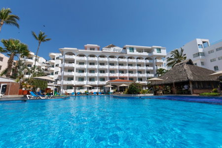 Torreblanca Beach Hotel and Suites Guayabitos - Desayuno y Comida Incluido, Rincon de Guayabitos, Mexico