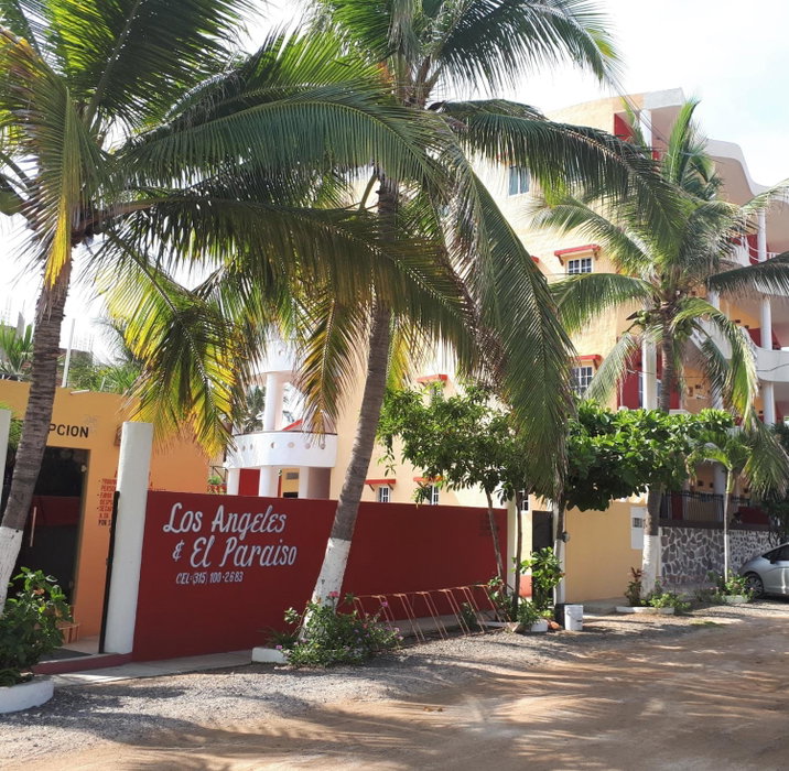 Los Angeles en el Paraiso, San Patricio Melaque, Mexico