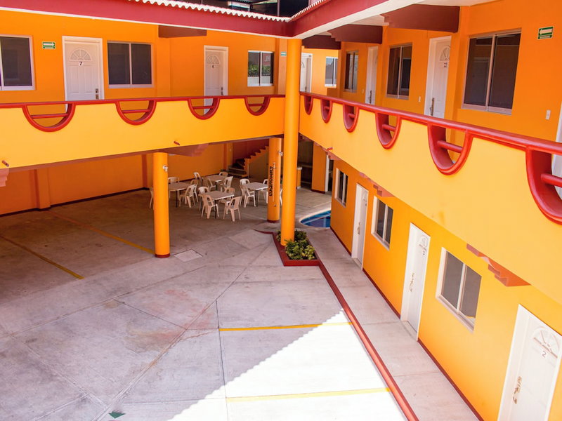 OYO Hotel La Playa, Zihuatanejo, Mexico