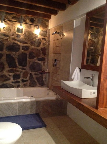 Casa Acento, Valle de Bravo, Mexico