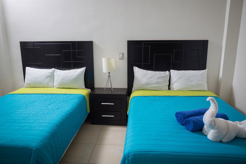 San Pedro Hotel, 5ta Avenida, Playa del Carmen, Mexico
