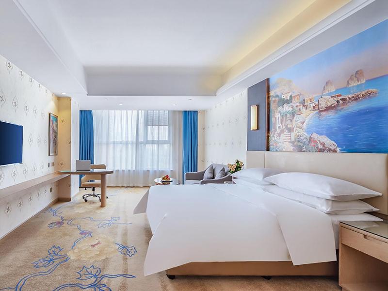 Vienna International Hotel Jurong Huayang, Jurong, China