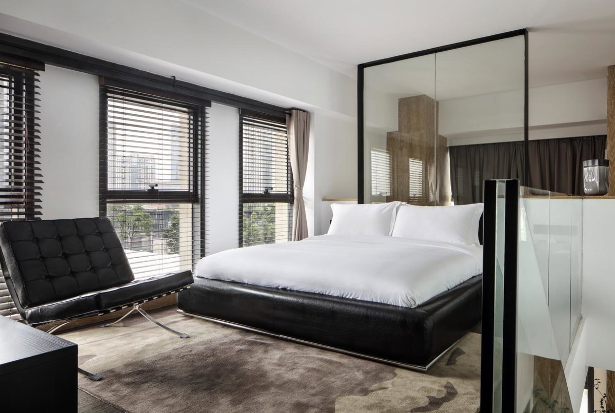 David's Deer Hotel, 中国