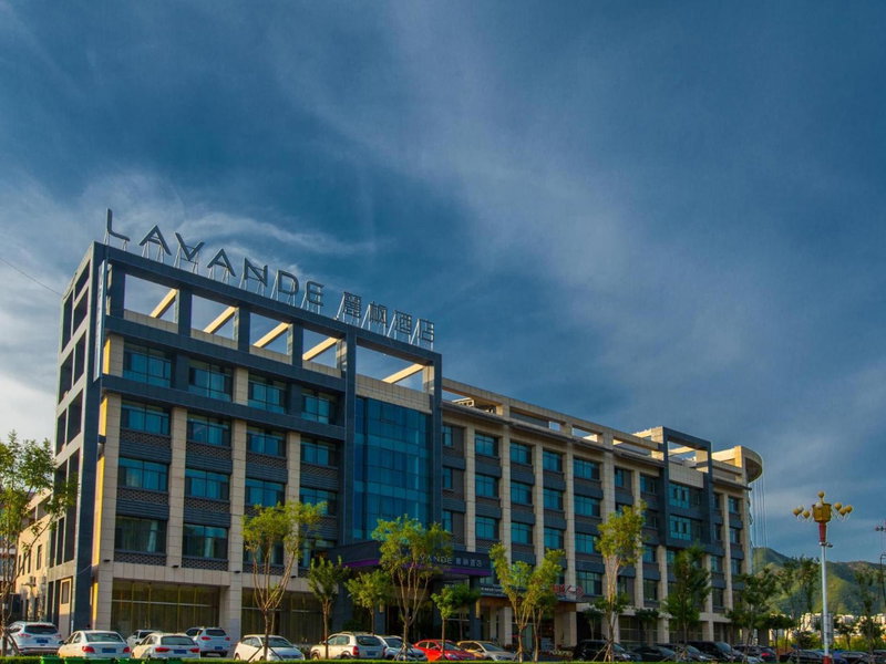 Lavande Hotel (Chengde Mountain Resort Waiba Temple Branch), Chengde, China