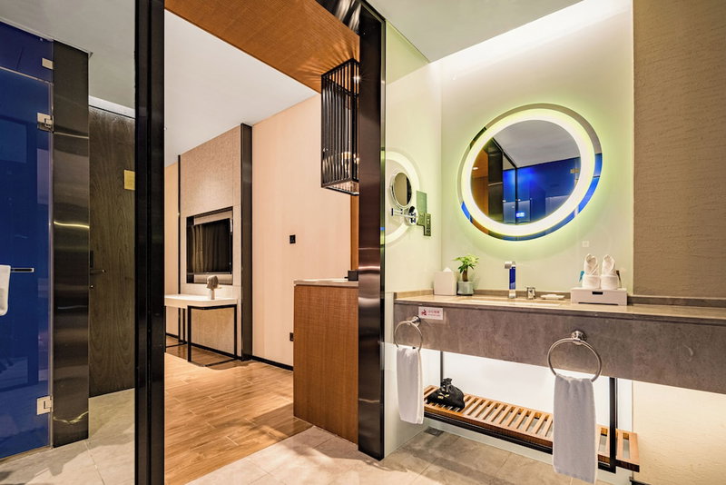 Hisilk Artwork Center Fliport Coso Hotel, Xiamen, China