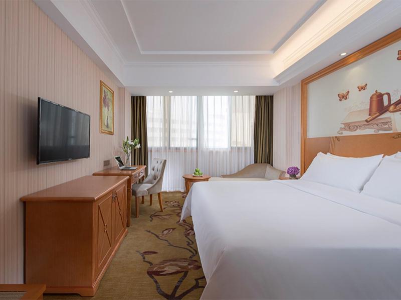 Vienna Hotel (Quanzhou Bus Station), Quanzhou, China