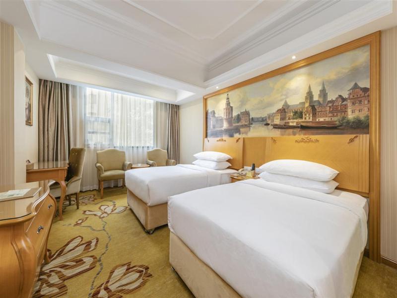 Vienna Hotel (Quanzhou Bus Station), Quanzhou, China