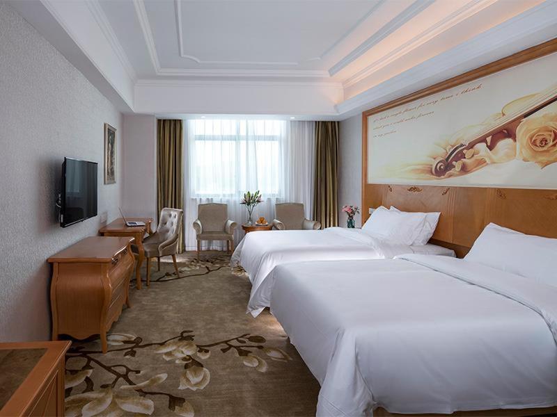 Vienna Hotel (Quanzhou Bus Station), Quanzhou, China