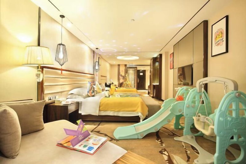 Days Hotel by Wyndham Guilin, Guilin, China