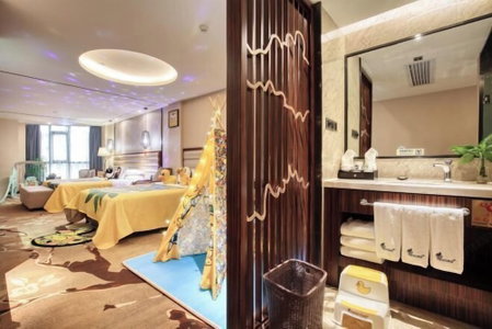 Days Hotel by Wyndham Guilin, Guilin, China
