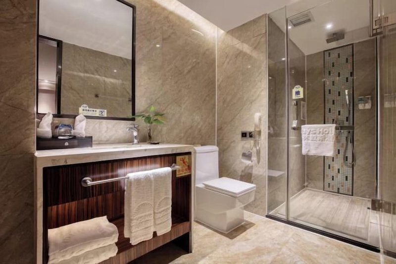 Days Hotel by Wyndham Guilin, Guilin, China