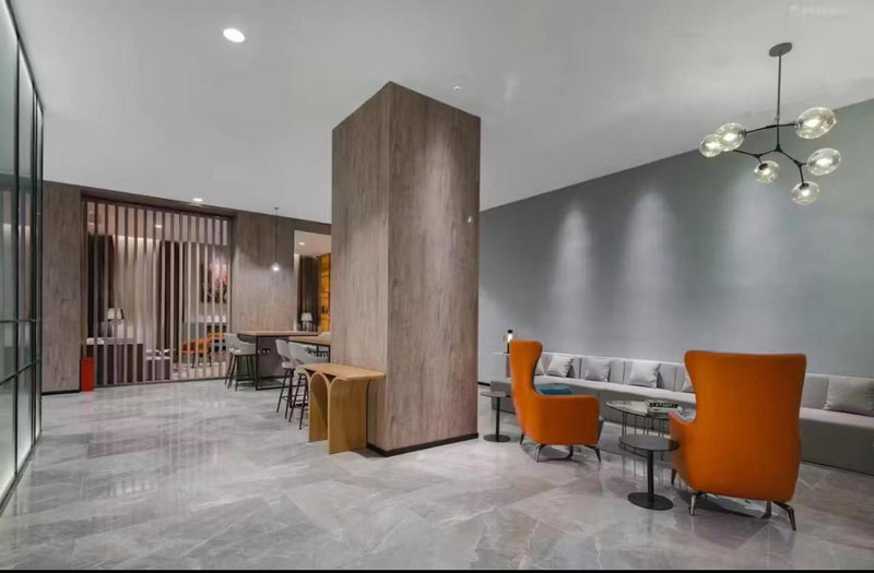 Country Inn & Suite by Radisson, Shanghai Railway Station, Shanghai, China