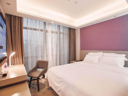 Lavande Hotel Ningbo Railway Station North Square, Ningbo, China