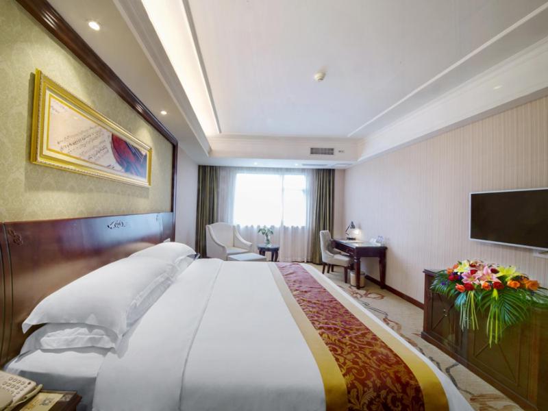 Vienna Hotel Guilin North Road, Guilin, China