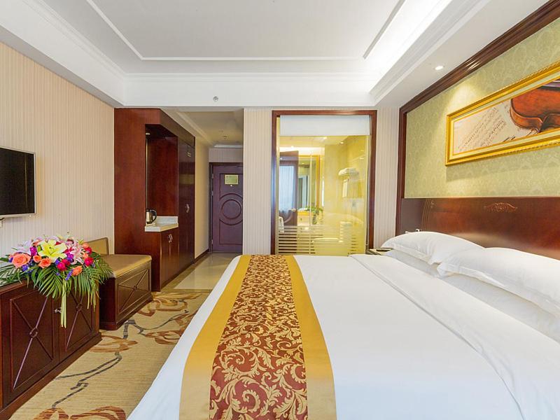 Vienna Hotel Guilin North Road, Guilin, China