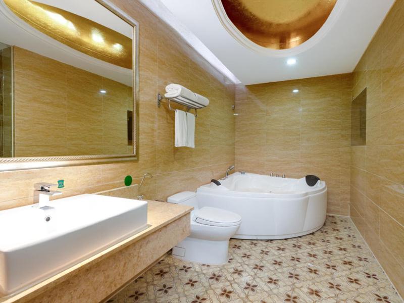 Vienna Hotel Shenzhen Songgang Shajiang Road, China