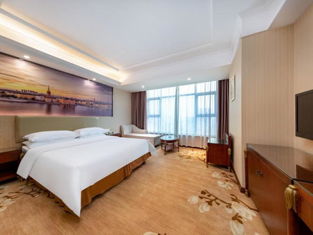 Vienna Hotel Shenzhen Songgang Shajiang Road, Shenzhen, China